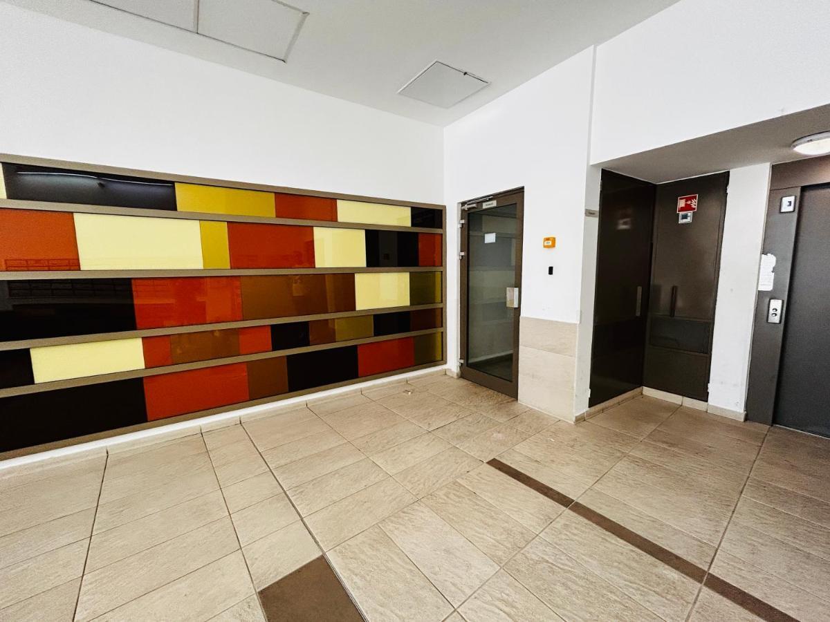 Corvin Boutique Apartment Parking In The Plaza 부다페스트 외부 사진
