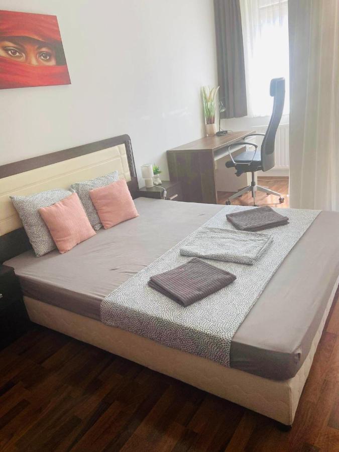 Corvin Boutique Apartment Parking In The Plaza 부다페스트 외부 사진