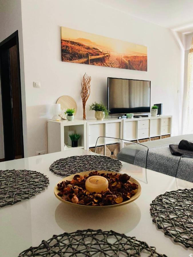 Corvin Boutique Apartment Parking In The Plaza 부다페스트 외부 사진