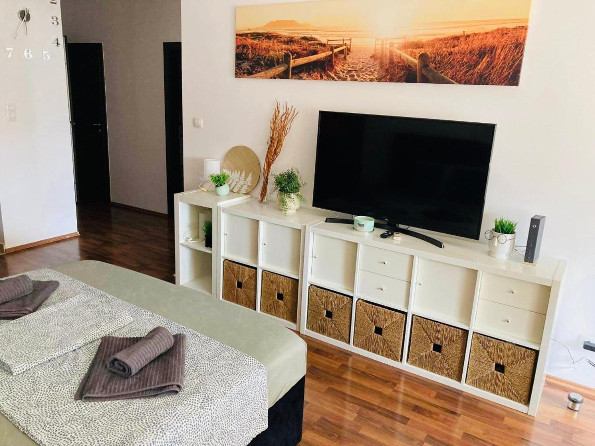 Corvin Boutique Apartment Parking In The Plaza 부다페스트 외부 사진