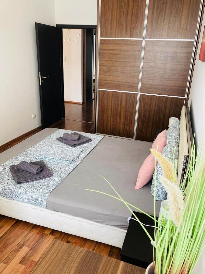 Corvin Boutique Apartment Parking In The Plaza 부다페스트 외부 사진